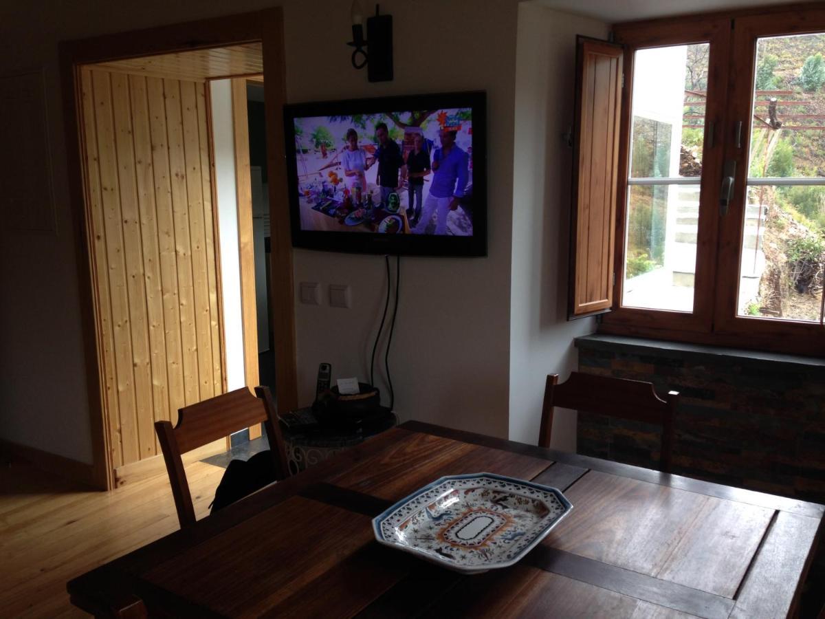 Casas Do Sinhel Guest House Cha de Alvares Екстериор снимка
