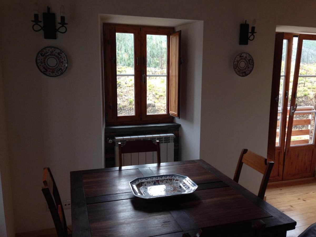 Casas Do Sinhel Guest House Cha de Alvares Екстериор снимка