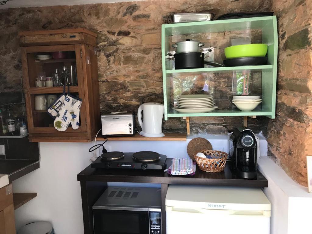 Casas Do Sinhel Guest House Cha de Alvares Екстериор снимка
