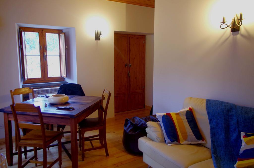 Casas Do Sinhel Guest House Cha de Alvares Екстериор снимка