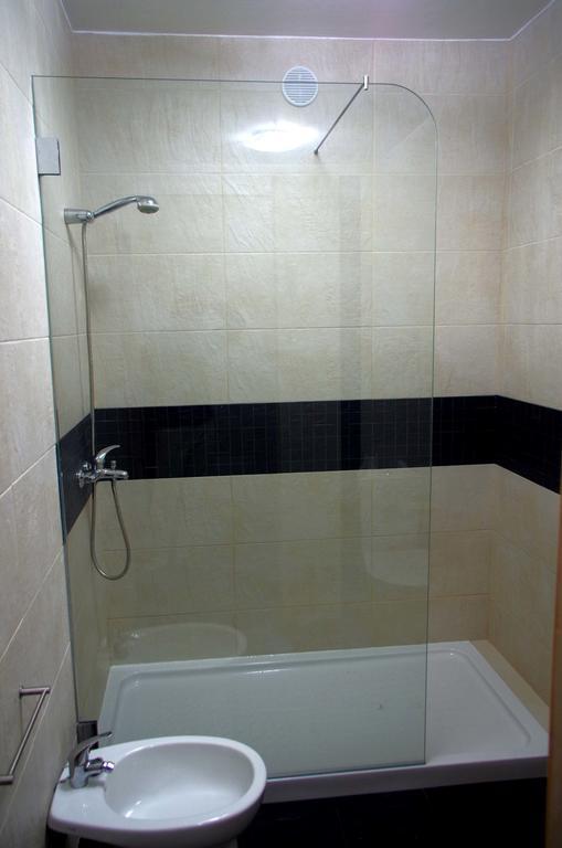 Casas Do Sinhel Guest House Cha de Alvares Екстериор снимка